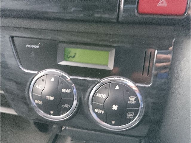 TOYOTA HIACE WAGON 4WD 2012 Image 31