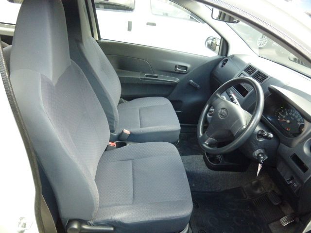 DAIHATSU MIRA VAN 2013 Image 31