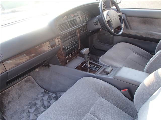 NISSAN GLORIA SEDAN 1994 Image 31