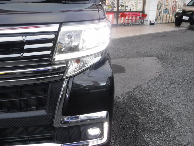 DAIHATSU TANTO CUSTOM 2018 Image 31