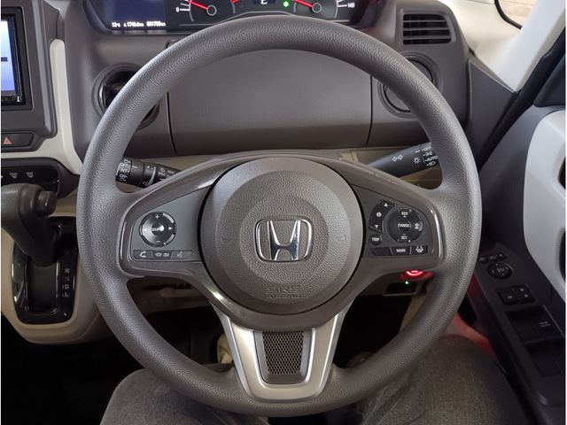 HONDA N BOX 2018 Image 31