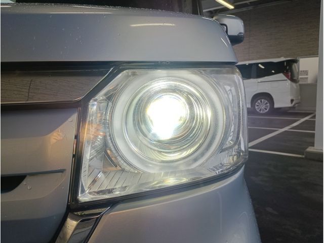 HONDA N BOX 2018 Image 31