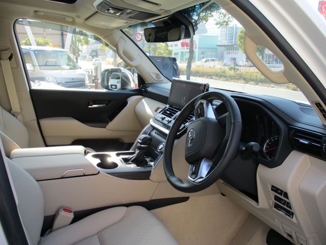 TOYOTA LANDCRUISER WAGON 2024 Image 31