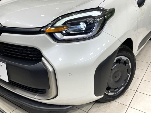 TOYOTA SIENTA HYBRID 2024 Image 31