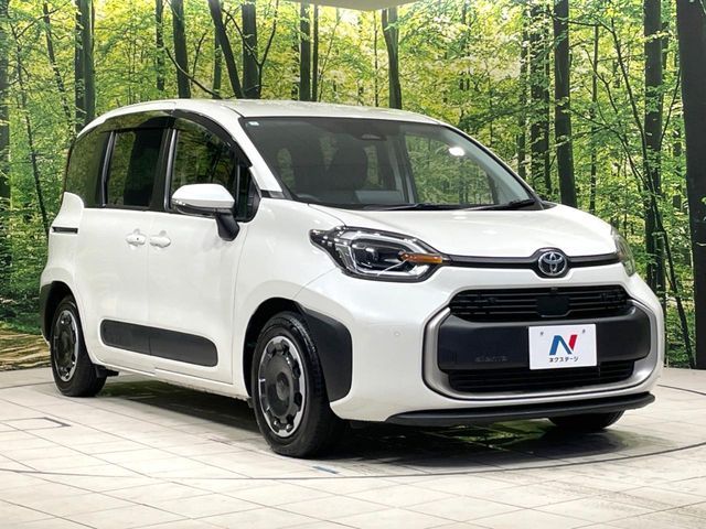 TOYOTA SIENTA HYBRID 2024 Image 31