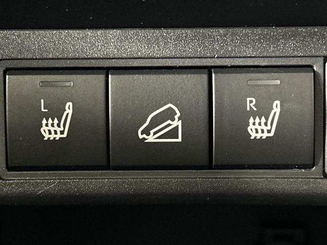 TOYOTA YARIS CROSS HYBRID 2025 Image 31