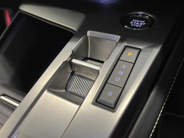 PEUGEOT 408 2023 Image 31