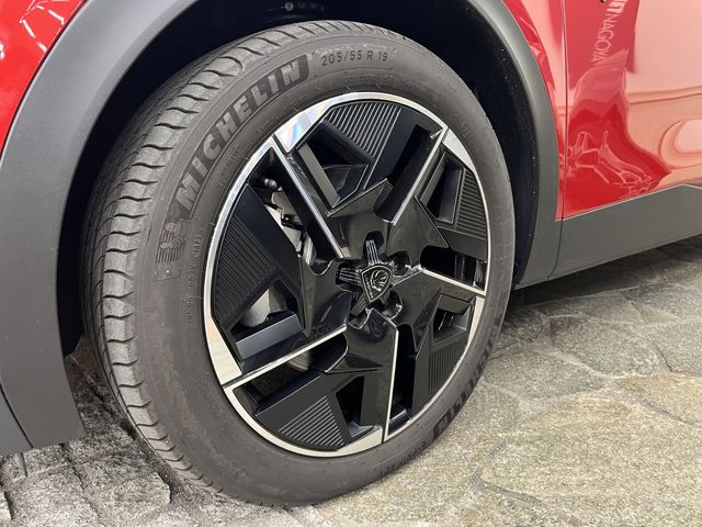 PEUGEOT 408 2023 Image 31