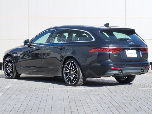 JAGUAR XFSERIES SPOR 2018 Image 31