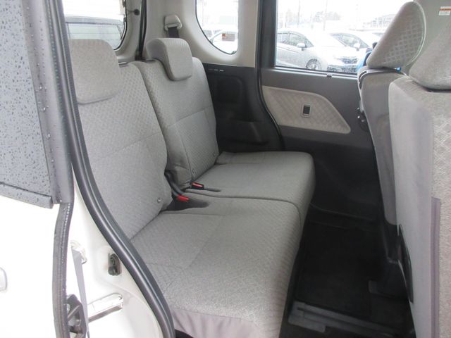 DAIHATSU TANTO 4WD 2019 Image 31