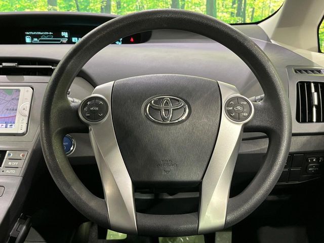 TOYOTA PRIUS 2013 Image 31