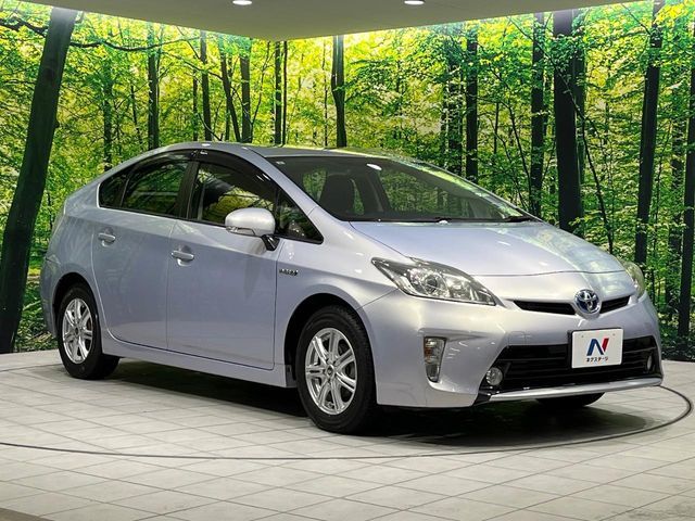 TOYOTA PRIUS 2013 Image 31
