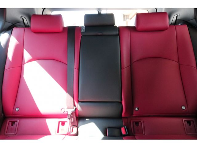 TOYOTA LEXUS UX250H 2019 Image 31