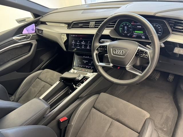 AUDI E-TRON SPORTBAC 2021 Image 31