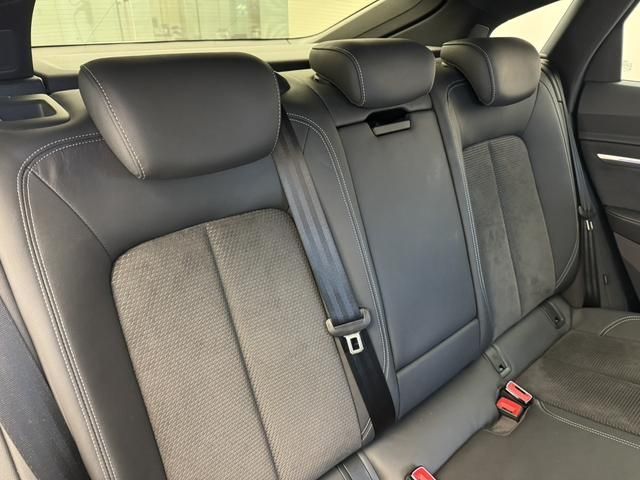 AUDI E-TRON SPORTBAC 2021 Image 31