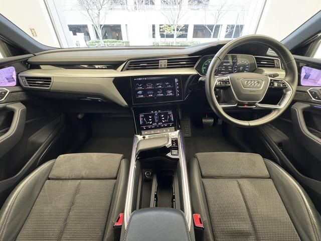 AUDI E-TRON SPORTBAC 2021 Image 31