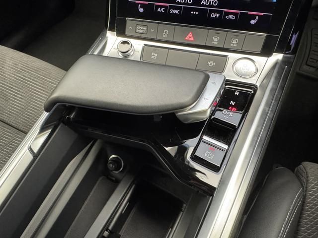 AUDI E-TRON SPORTBAC 2021 Image 31