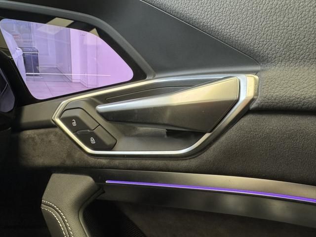 AUDI E-TRON SPORTBAC 2021 Image 31