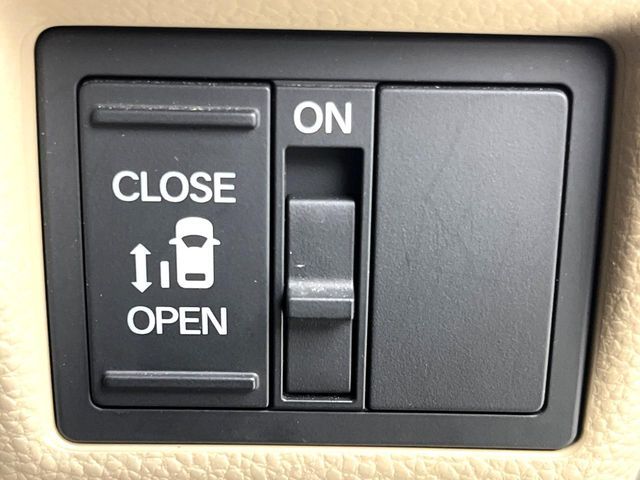 HONDA N BOX 2020 Image 31