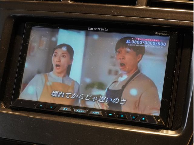 TOYOTA PRIUS ALPHA 2012 Image 31