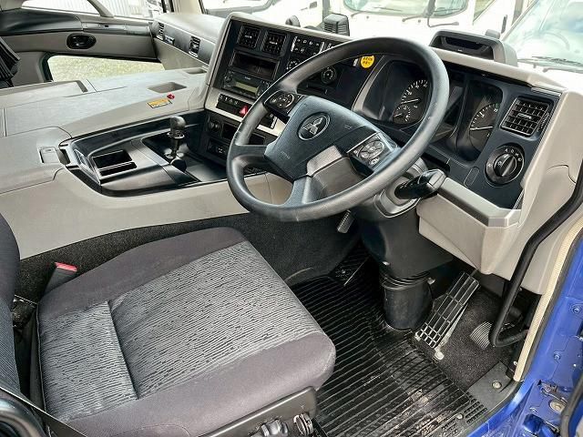 MITSUBISHI FUSOU SUPER GREAT 2017 Image 31