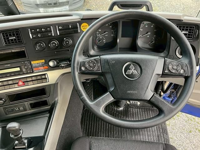 MITSUBISHI FUSOU SUPER GREAT 2017 Image 31