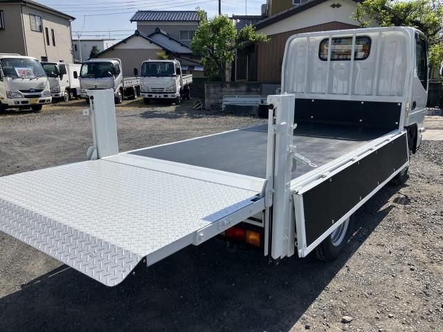 MITSUBISHI CANTER 2024 Image 31