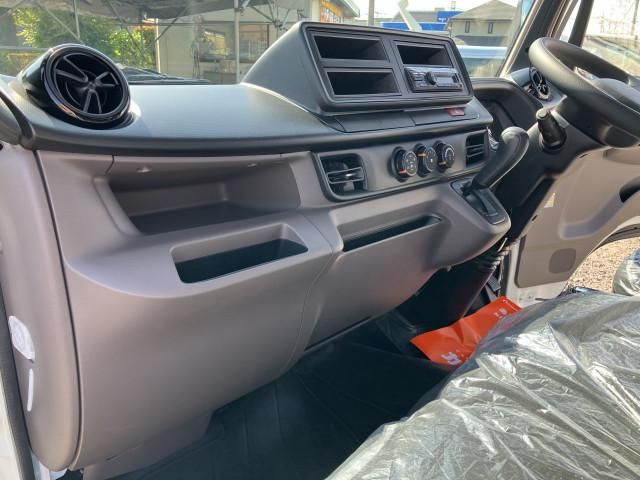 MITSUBISHI CANTER 2024 Image 31