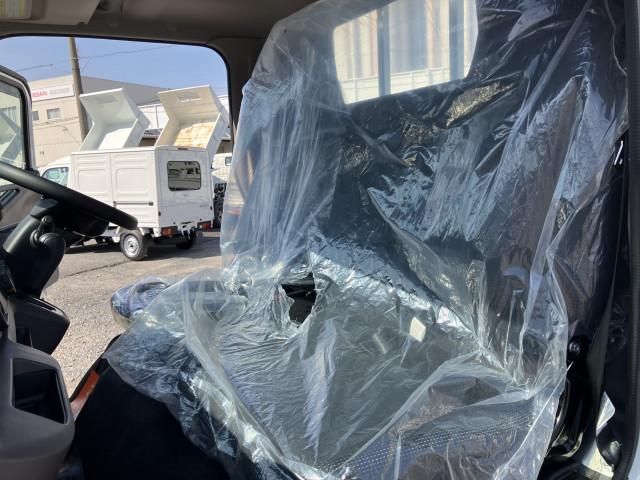 MITSUBISHI CANTER 2024 Image 31