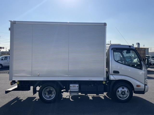 HINO DUTRO 2020 Image 31