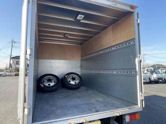 HINO DUTRO 2020 Image 31