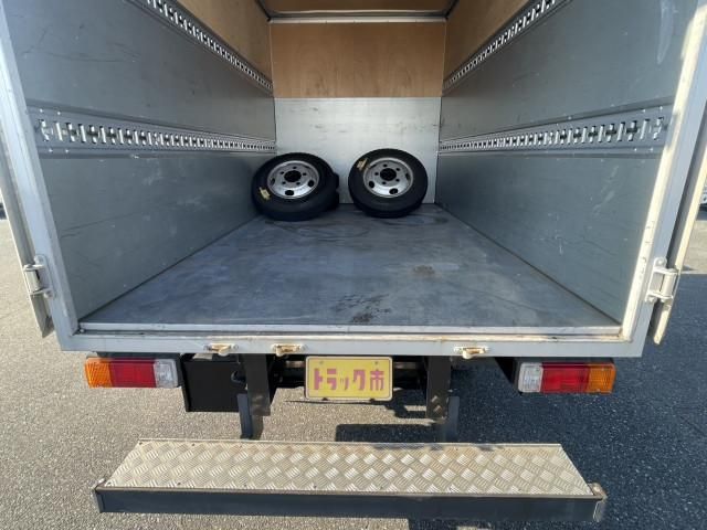 HINO DUTRO 2020 Image 31