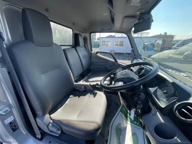 HINO DUTRO 2020 Image 31