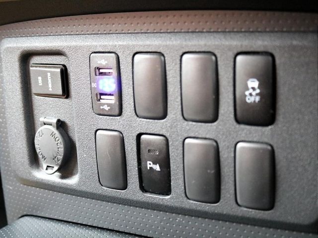 TOYOTA FJ CRUISER 4WD 2012 Image 31