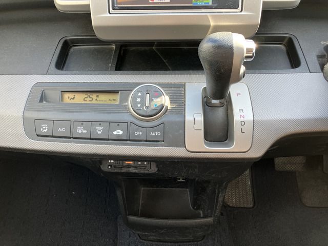 HONDA FREED 2011 Image 31