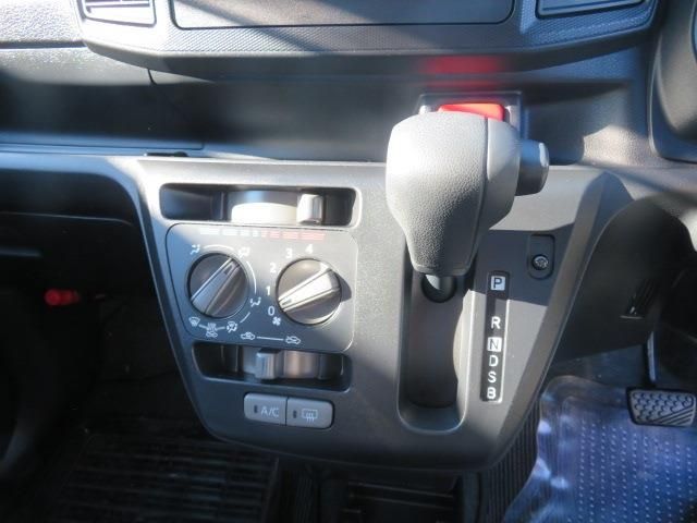 DAIHATSU MIRA E:S 2021 Image 31