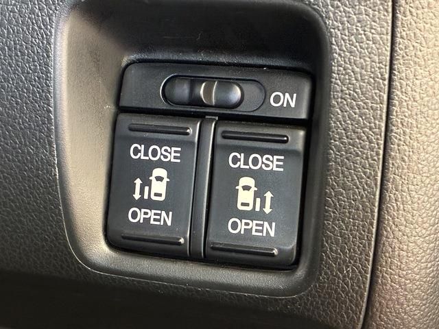 HONDA N BOX 2013 Image 31