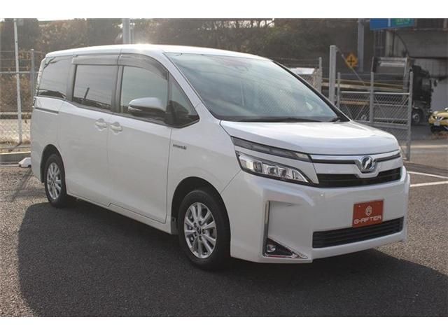 TOYOTA VOXY HYBRID 2017 Image 31