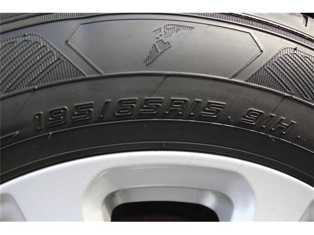 TOYOTA VOXY HYBRID 2017 Image 31