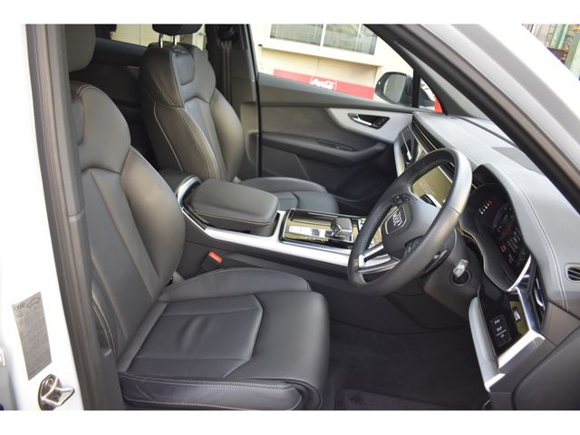 AUDI Q7 2024 Image 31