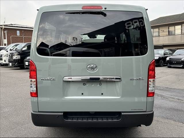 TOYOTA HIACE VAN 2WD 2025 Image 31