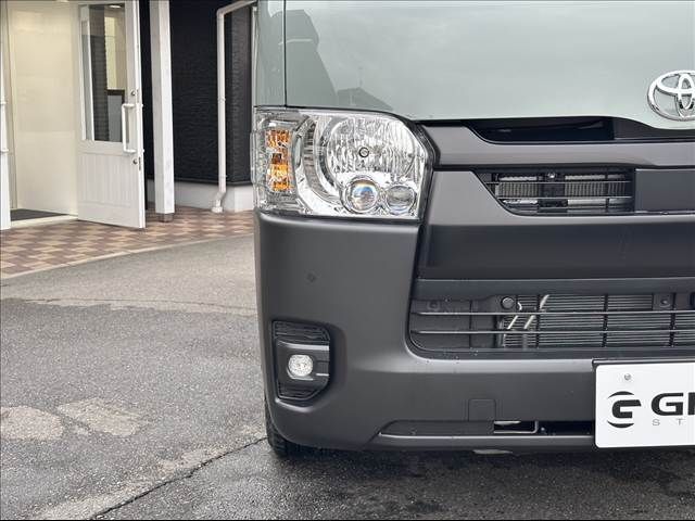 TOYOTA HIACE VAN 2WD 2025 Image 31