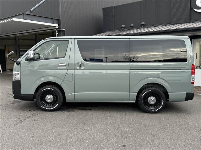 TOYOTA HIACE VAN 2WD 2025 Image 31