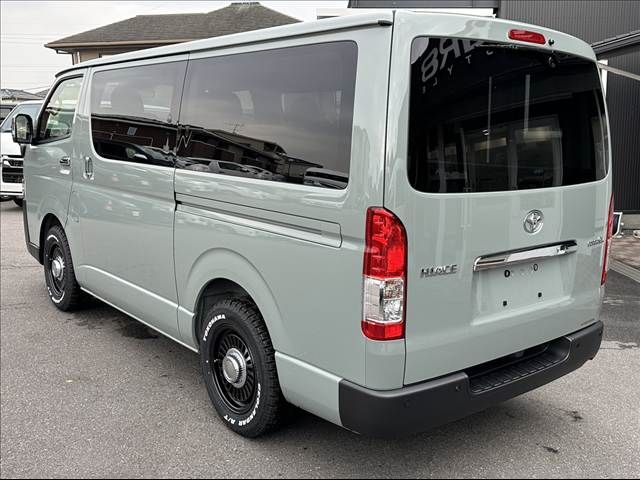 TOYOTA HIACE VAN 2WD 2025 Image 31