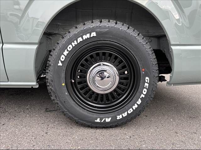 TOYOTA HIACE VAN 2WD 2025 Image 31