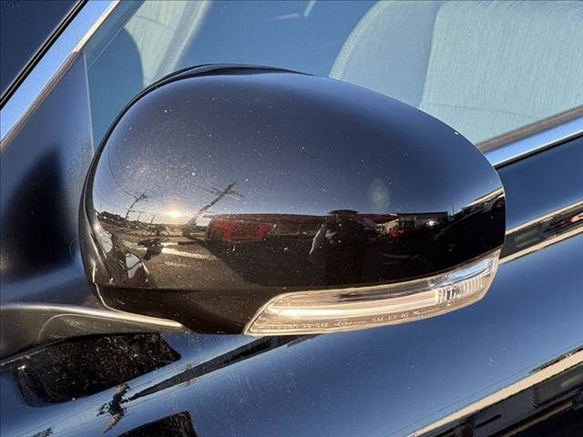 TOYOTA MARK X 2012 Image 31