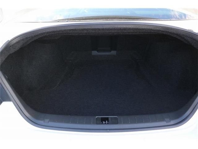 NISSAN FUGA 2016 Image 31