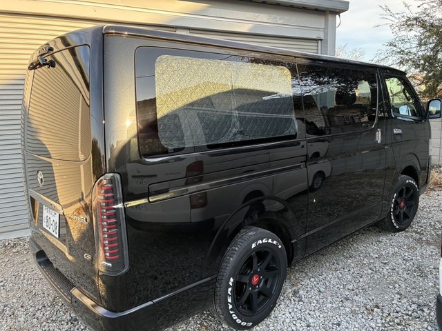 TOYOTA HIACE VAN 4WD 2025 Image 31