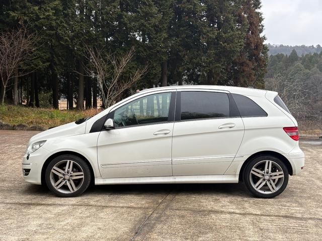 MERCEDES BENZ B CLAS 2011 Image 31