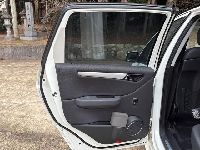 MERCEDES BENZ B CLAS 2011 Image 31